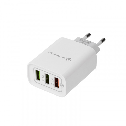 Сетевое зарядное устройство для iPhone/iPad REXANT 3 x USB, 5V, 3 А + 1 А + 1 А, белое (1/200) (16-0277)